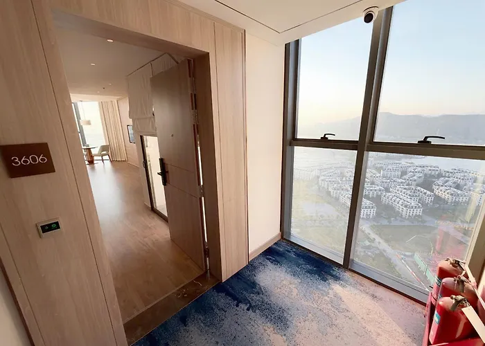 Sea View - Icon40 - Alacarte - 1 To 5 Bedrooms Apartment *