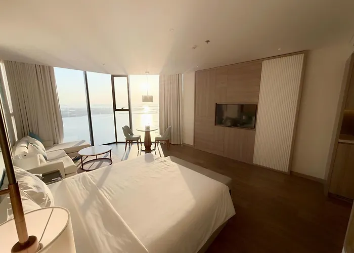 Sea View - Icon40 - Alacarte - 1 To 5 Bedrooms * Ha Long