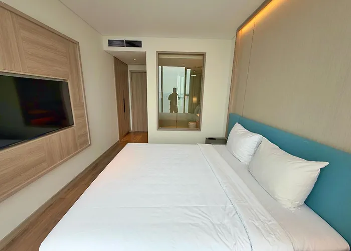 Sea View - Icon40 - Alacarte - 1 To 5 Bedrooms *