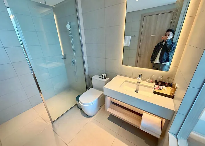 Sea View - Icon40 - Alacarte - 1 To 5 Bedrooms * Ha Long