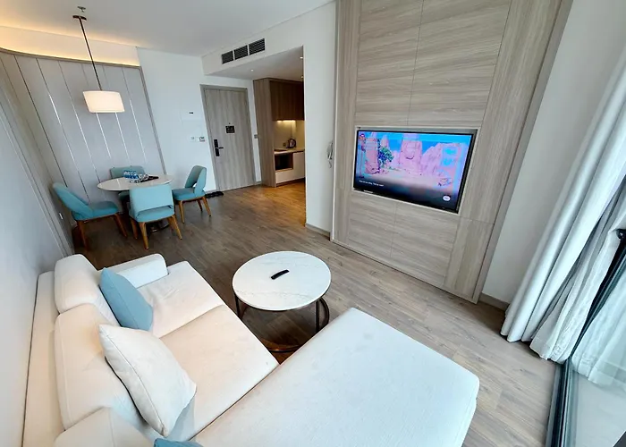 Apartment Sea View - Icon40 - Alacarte - 1 To 5 Bedrooms *