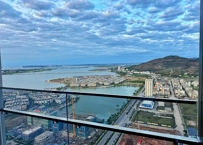 Sea View - Icon40 - Alacarte - 1 To 5 Bedrooms *